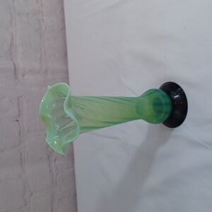 Elegant Green Vintage Art Deco  Glass Vase6.5 T X 3 Top